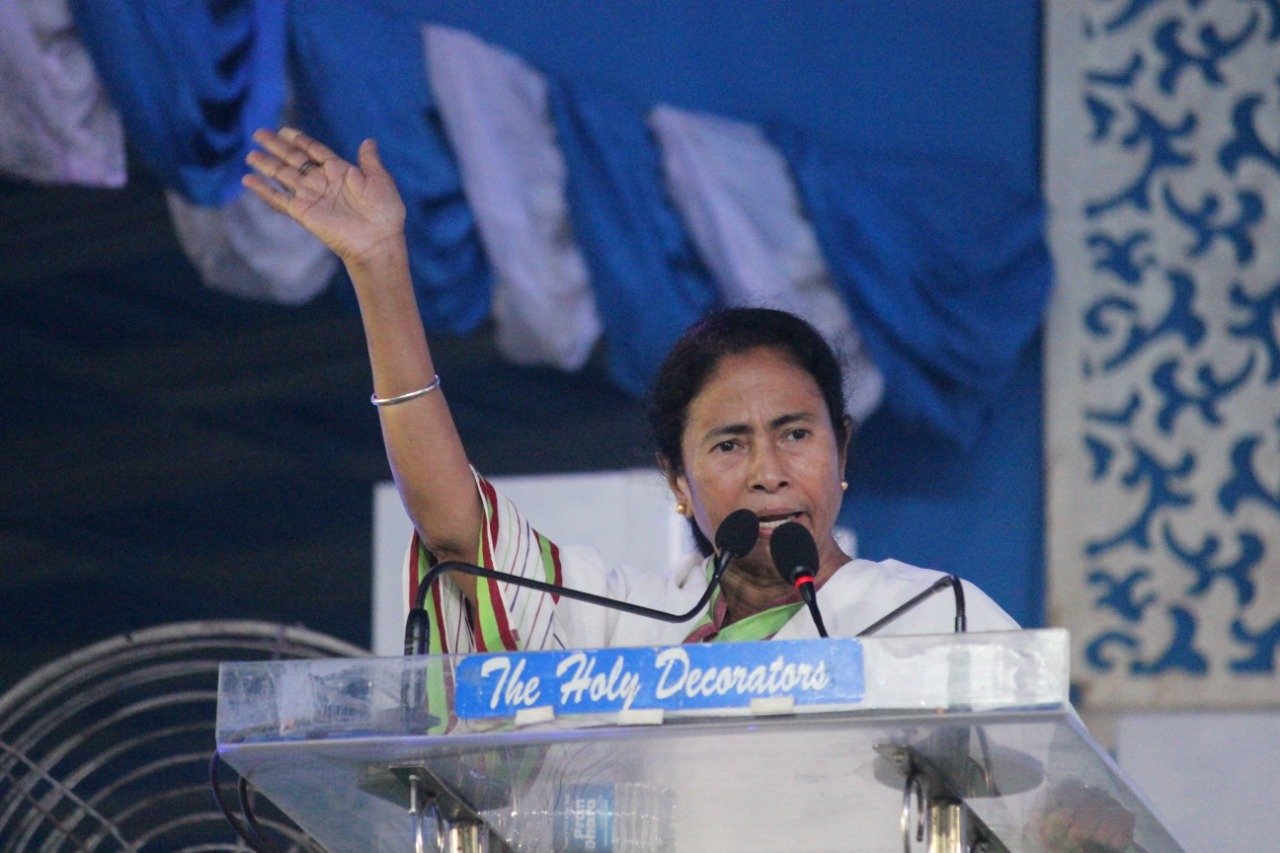 chief minister of west bengal mamata banerjee