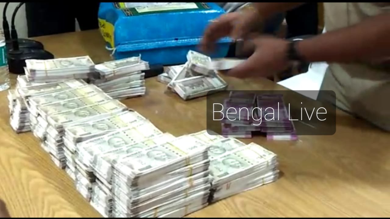 huge fake indian currency seized in north bengal