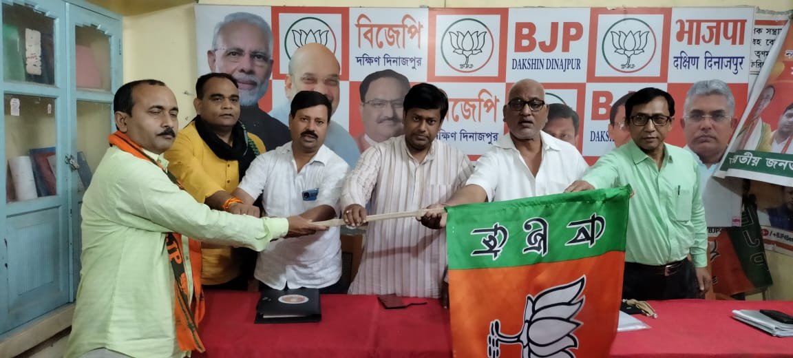 deputy mayor of Balurghat municipality joined the BJP